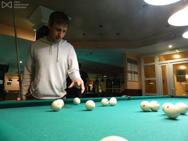 Артем Саттаров больше собирал шары)